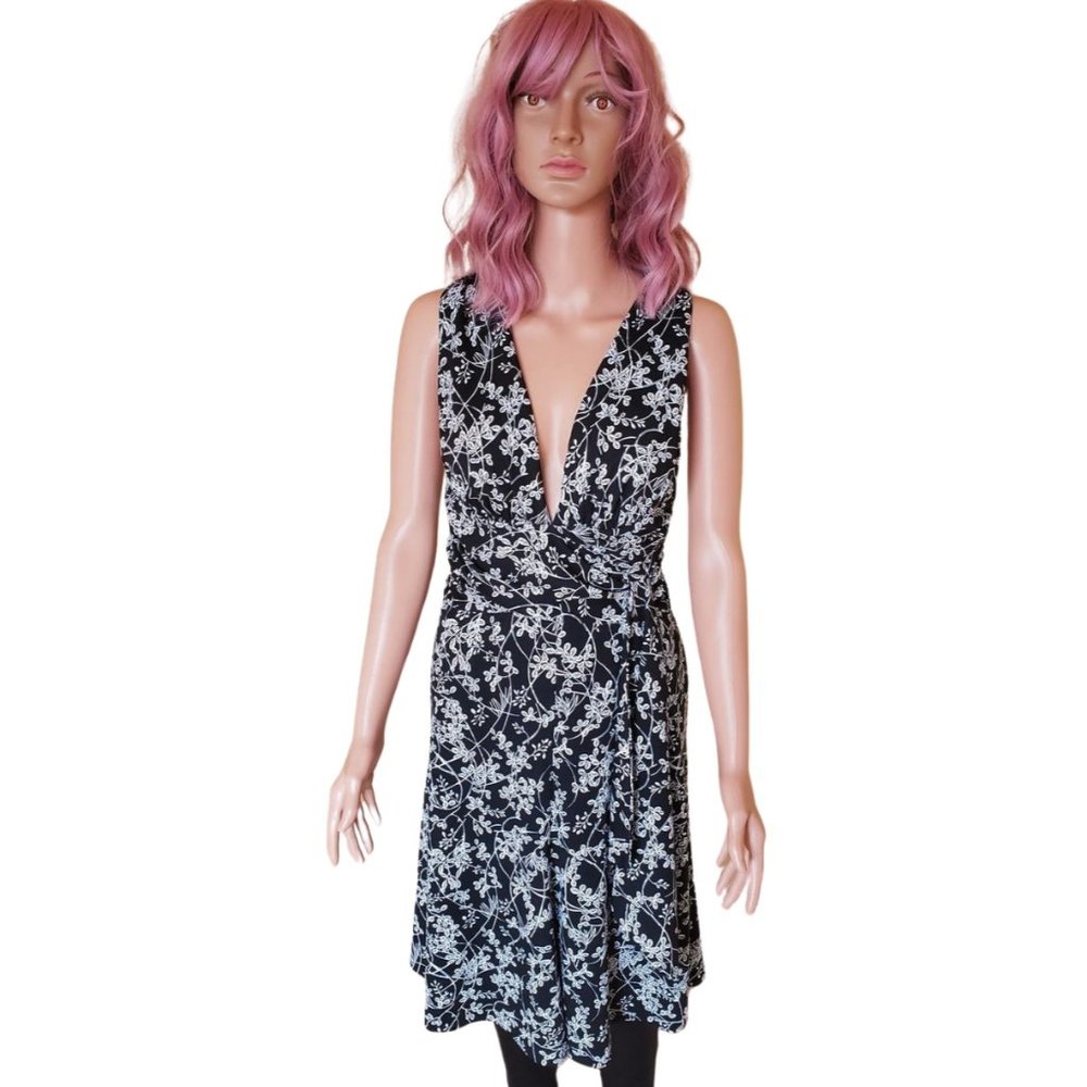 White House Black Market Cocktail Dress